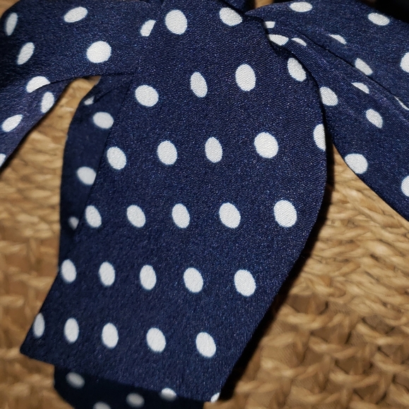 Straw Weaved Tote with Blue/White Polka Dot BOW Unbranded NWOT. - Picture 6 of 6